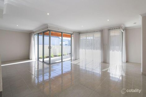 Property photo of 32 Arabella Loop North Coogee WA 6163