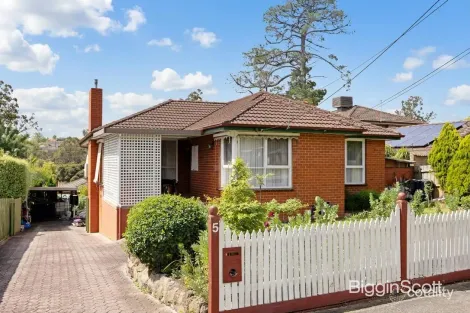 5 Crotty Rd, Boronia, VIC 3155