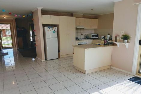 Property photo of 2A Di Berardino Way Hillside VIC 3037
