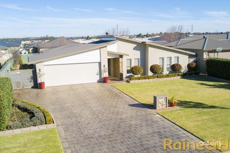 Property photo of 6 Oxbow Court Dubbo NSW 2830