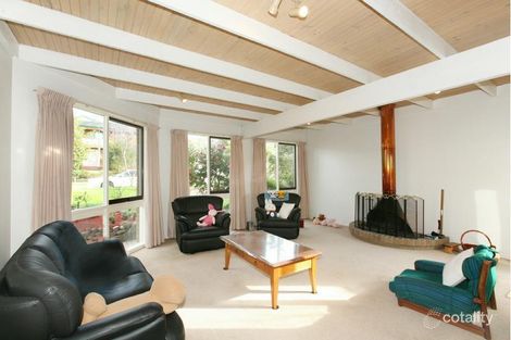 15 Fairbank Cres, Templestowe Lower, VIC 3107