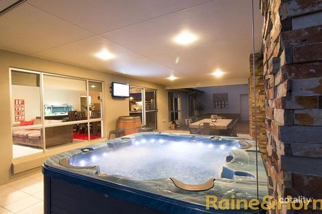 Property photo of 6 Oxbow Court Dubbo NSW 2830