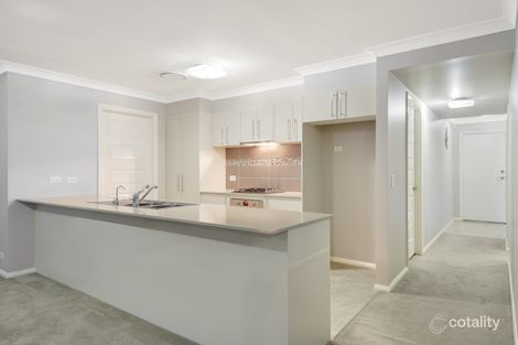 Property photo of 7 Sovereign Circuit Glenfield NSW 2167