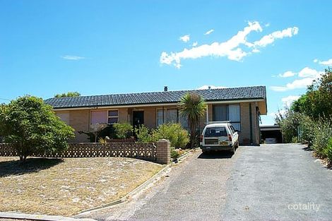 24 Manley Cres, Collingwood Heights, WA 6330