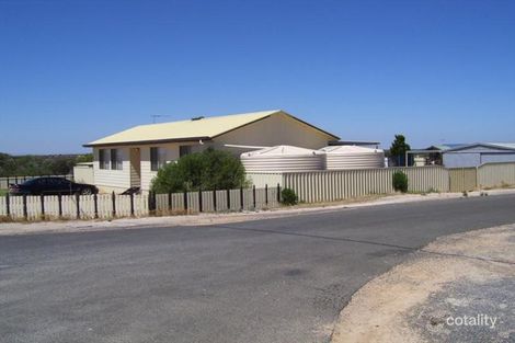 Property photo of 1 Shearwater Way Thompson Beach SA 5501