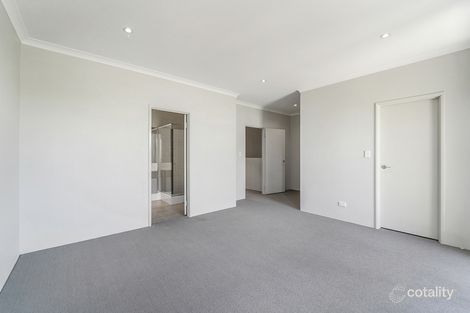 Property photo of 28 Lago Promenade Aveley WA 6069