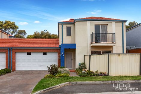 Property photo of 3/4 Landers Court Caroline Springs VIC 3023