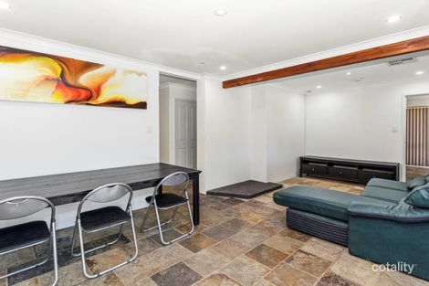 Property photo of 4 Pera Mews Beldon WA 6027