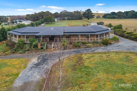 100 Donovans Rd, Woodend North, VIC 3442