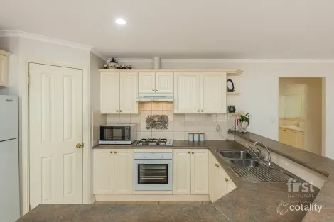 Property photo of 44 Tooma Drive Riverglades SA 5253