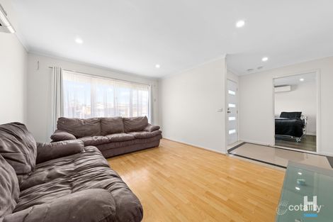 Property photo of 7 Coriyule Court Cranbourne North VIC 3977