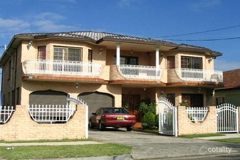 33 Gowrie Ave, Punchbowl, NSW 2196