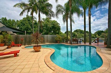 35 Witt Ave, Carrara, QLD 4211
