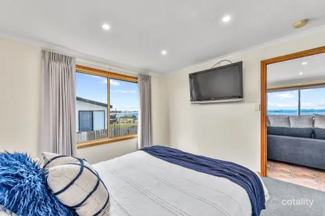 Property photo of 182 Pelican Point Road Pelican Point SA 5291