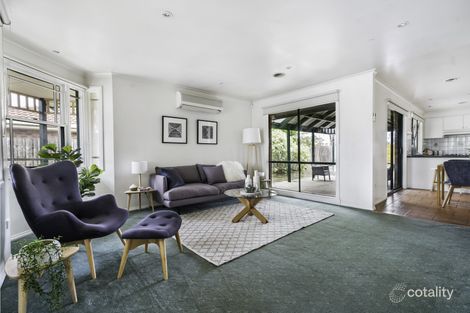 Property photo of 11 Manchester Drive Sydenham VIC 3037