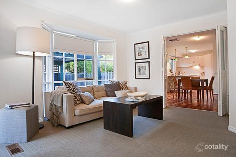 Property photo of 2A Waratah Street Bentleigh East VIC 3165