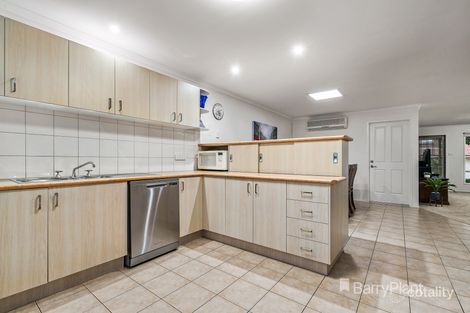 Property photo of 5 Sandon Circuit Forest Hill VIC 3131