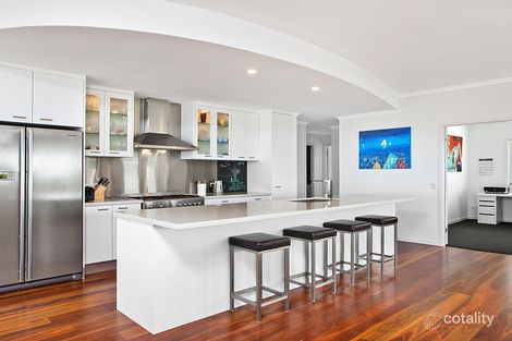 Property photo of 11 Voyagers Place Sunrise Beach QLD 4567