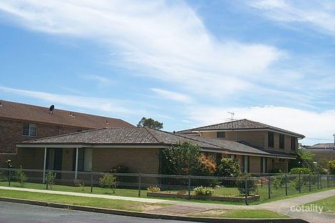 2/16 Second Ave, Sawtell, NSW 2452