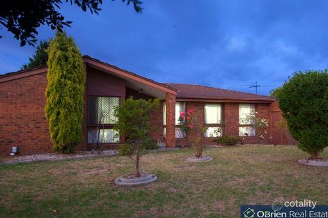 7 Axedale Cres, Endeavour Hills, VIC 3802