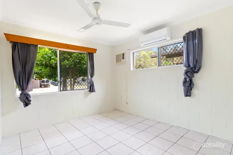 Property photo of 32 Loretta Avenue Woree QLD 4868