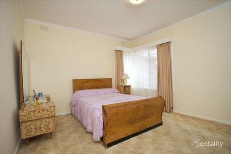 Property photo of 25 Irvine Street Pascoe Vale VIC 3044