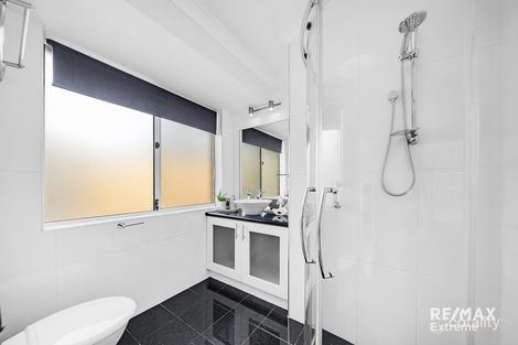 Property photo of 15 Lindfield Retreat Kallaroo WA 6025