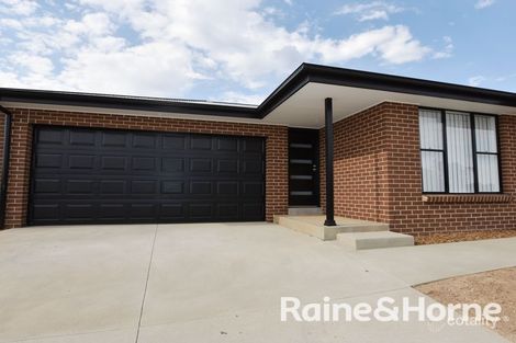 13 Platinum Pde, Orange, NSW 2800