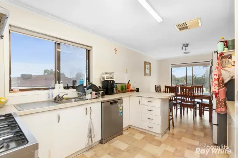 Property photo of 17 Clowes Place Ashmont NSW 2650
