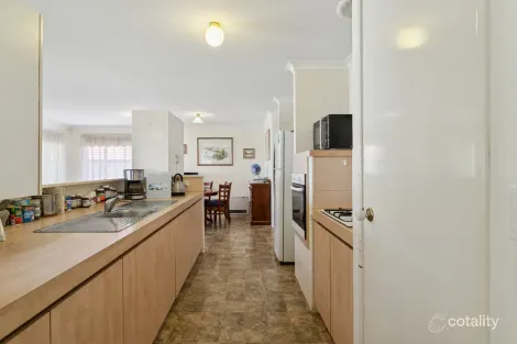 Property photo of 43 Combewood Loop Carramar WA 6031