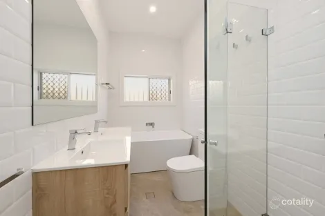 Property photo of 4 Oliver Street Mascot NSW 2020