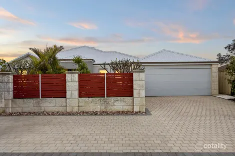 Property photo of 4 Vosnacos Way Tapping WA 6065