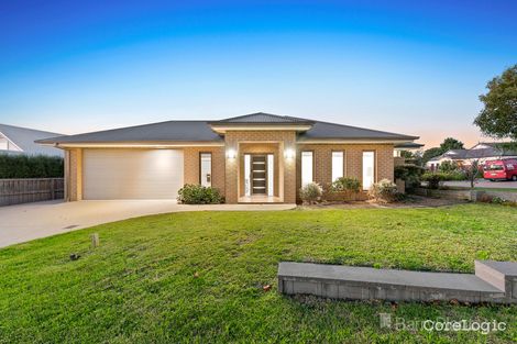 Property photo of 36 Arthur Phillip Drive Pakenham VIC 3810