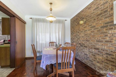 Property photo of 122 Railway Parade Queens Park WA 6107