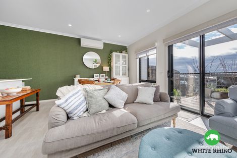 Property photo of 15 Hopper Walk Googong NSW 2620