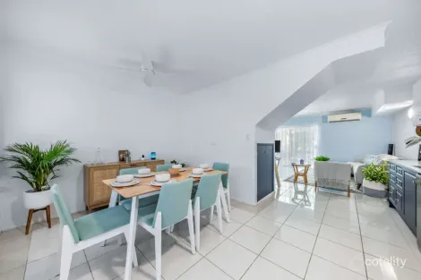 Property photo of 25/11 Island Drive Cannonvale QLD 4802