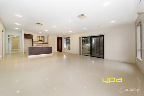 Property photo of 5 Amalfi Court Roxburgh Park VIC 3064