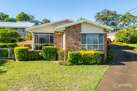 Property photo of 33 Patrick Crescent Saratoga NSW 2251