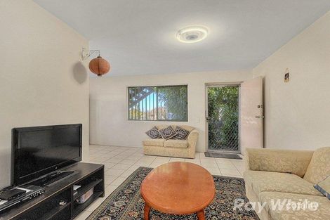 Property photo of 1/125 Flower Street Northgate QLD 4013