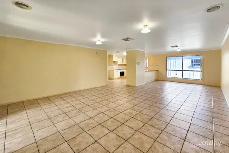 Property photo of 44 Bourkelands Drive Bourkelands NSW 2650