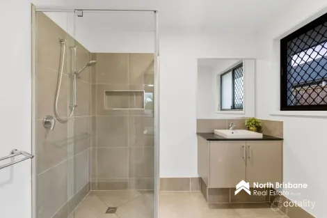 Property photo of 9 Panora Court Narangba QLD 4504