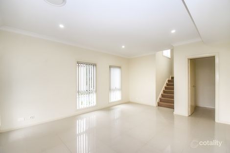 Property photo of 10/19 Moonstone Drive Orange NSW 2800