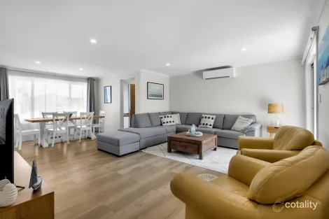 Property photo of 216 Dromana Parade Safety Beach VIC 3936