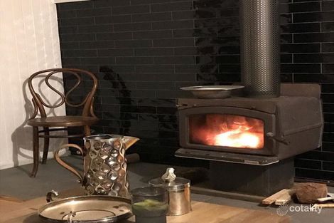 Property photo of 1810 Great Ocean Road Peterborough VIC 3270