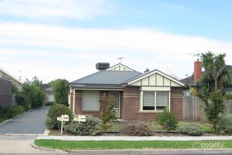 34 Bradley St, Newport, VIC 3015
