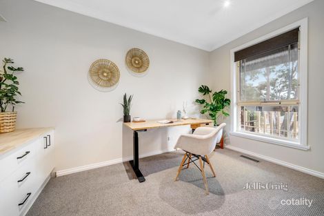 Property photo of 58 Dandallo Drive Eltham VIC 3095