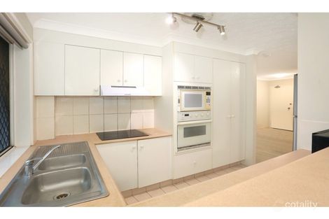 Property photo of 17/32-36 Second Avenue Broadbeach QLD 4218