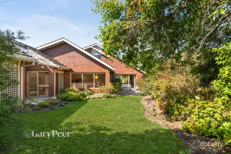 17 Otira Rd, Caulfield North, VIC 3161