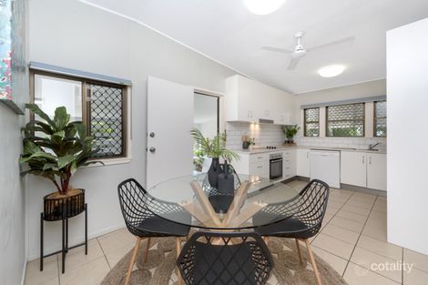 Property photo of 21 Surrey Street Hyde Park QLD 4812