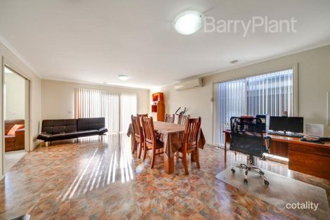 Property photo of 23 Grand Central Boulevard Pakenham VIC 3810